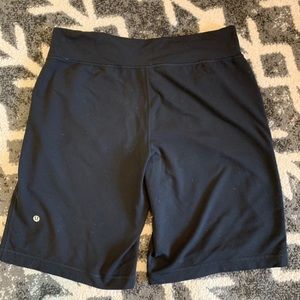 Lululemon Size 10 Shorts *reflective